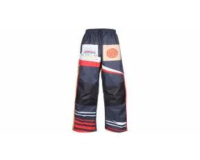 Pants inline pantaloni in linie de design propriu