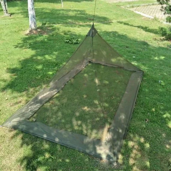 Plasa importriva insectelor Cover