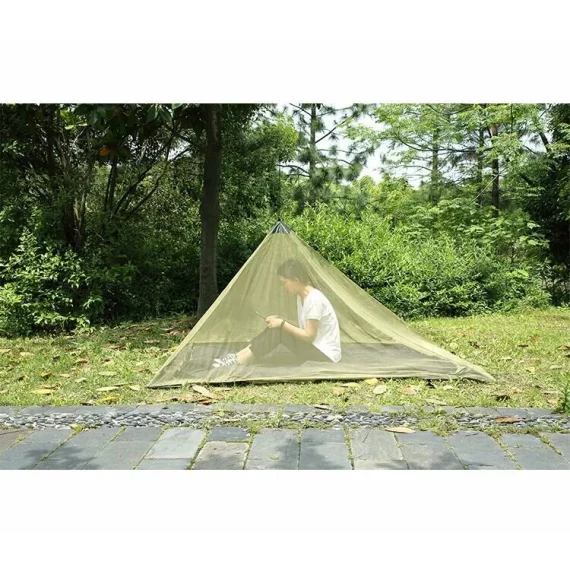 Plasa importriva insectelor Cover