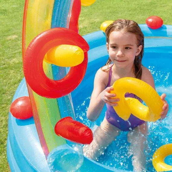 Piscina, Loc de Joaca Acvatic Gonflabil Curcubeu Intex 57453NP – 297 x 193 x 135 cm, Tobogan, Fantana, Inele si Mingi