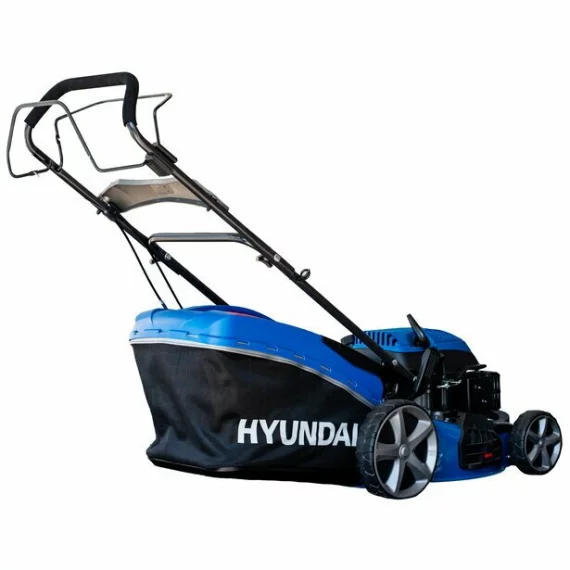Masina de tuns gazonul cu motor pe benzina HYUNDAI LM4601 GT
